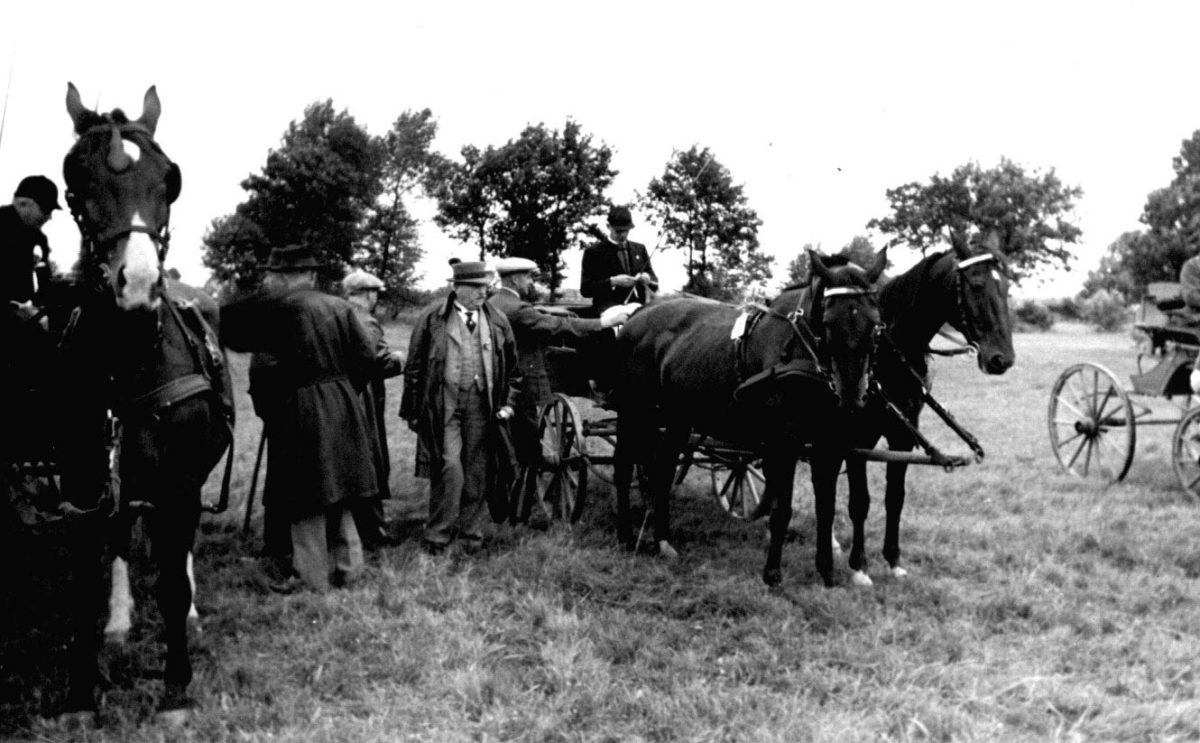 Geschichte des Stover Rennens: Pferdekutschen